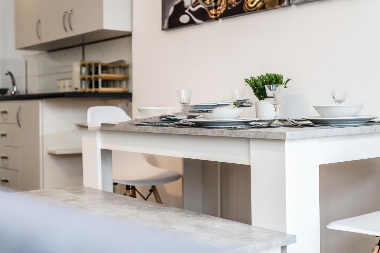 Superb Location, Lovely And Bright 2 Bed Apartment ลิเวอร์พูล ภายนอก รูปภาพ